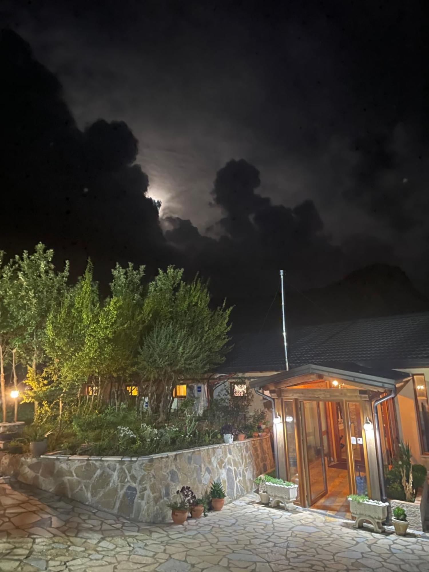 Hani I Leks Agroturizem Lezhe Exterior photo